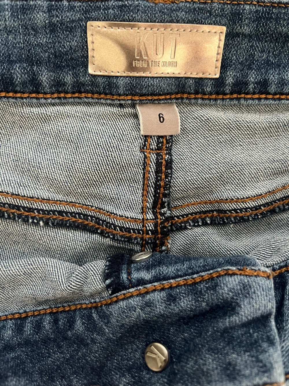 Kut from the Kloth Meg High Rise Wide Leg Jean | Size 6 - Picture 12 of 13